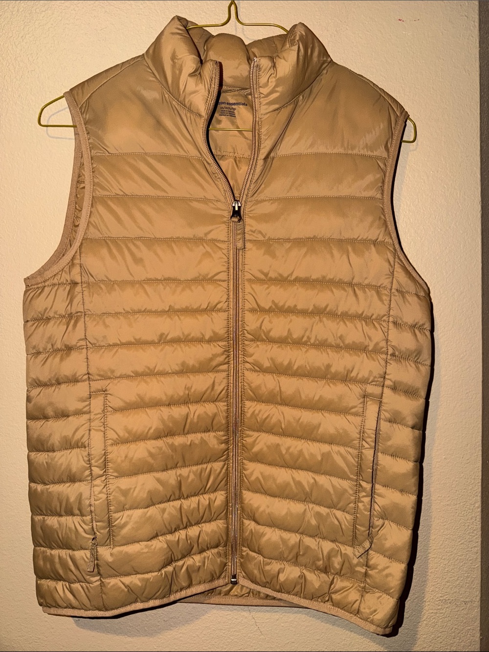 Amazon Essentials Puffer Vest